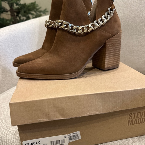 Steve Madden Boots - Picture 1 of 4